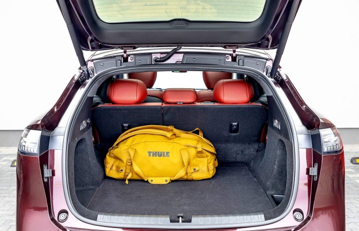 GAC Hyptec HT Elite – wnętrze, bagażnik