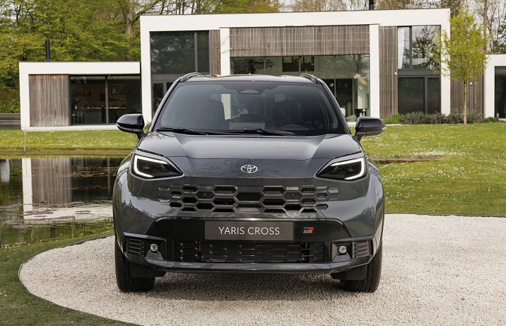 Toyota Yaris Cross GR Sport 2027