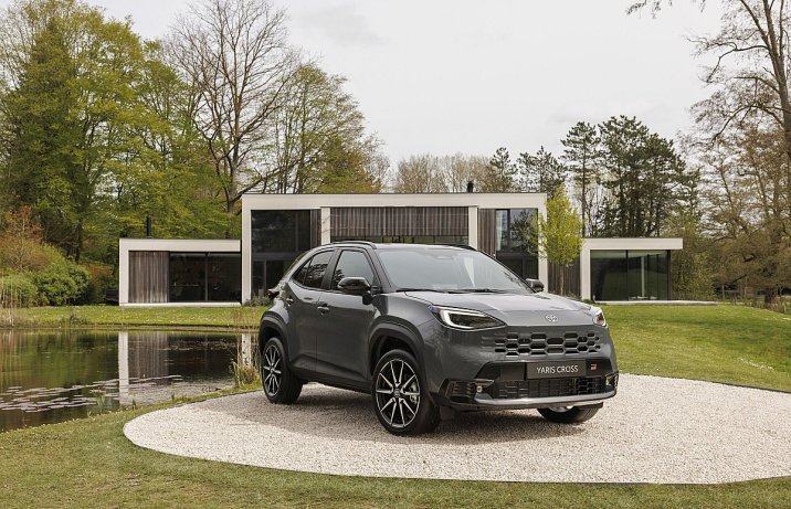 Toyota Yaris Cross GR Sport 2027