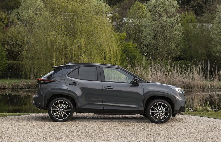 Toyota Yaris Cross GR Sport 2027