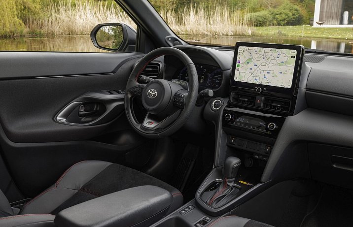 Toyota Yaris Cross GR Sport 2027