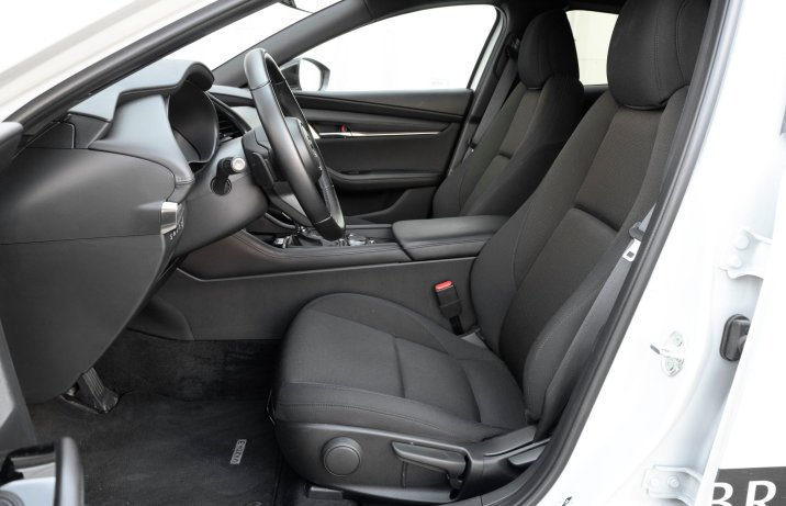 Mazda 3 - fotele