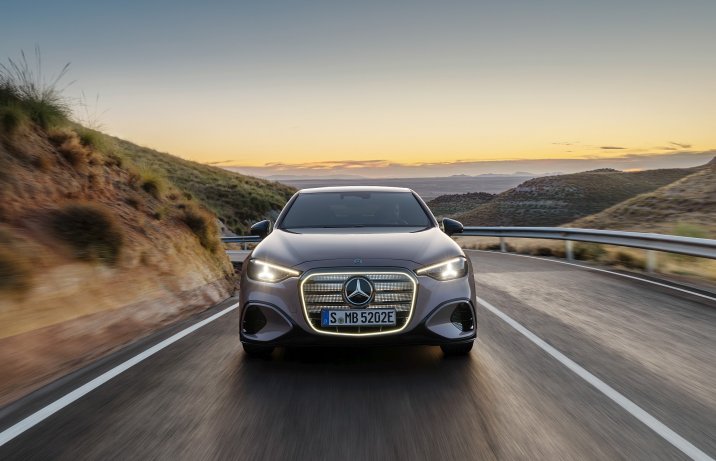 Mercedes C 400 4Matic electric