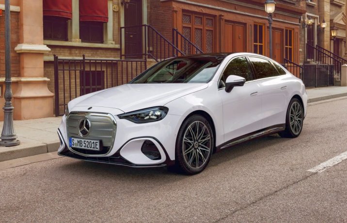 Mercedes C 400 4Matic electric