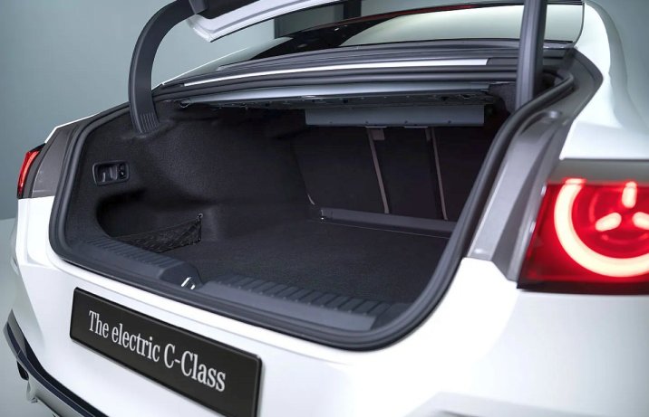 Mercedes C 400 4Matic electric