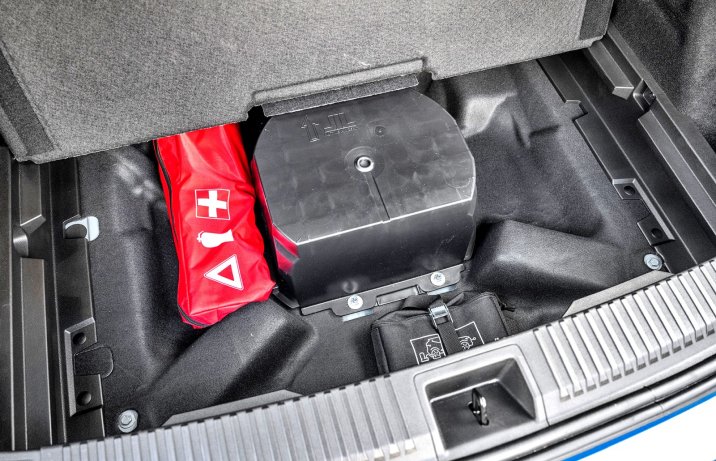 Renault Austral full hybrid E-Tech 200 (2026) - test - organizer w bagażniku