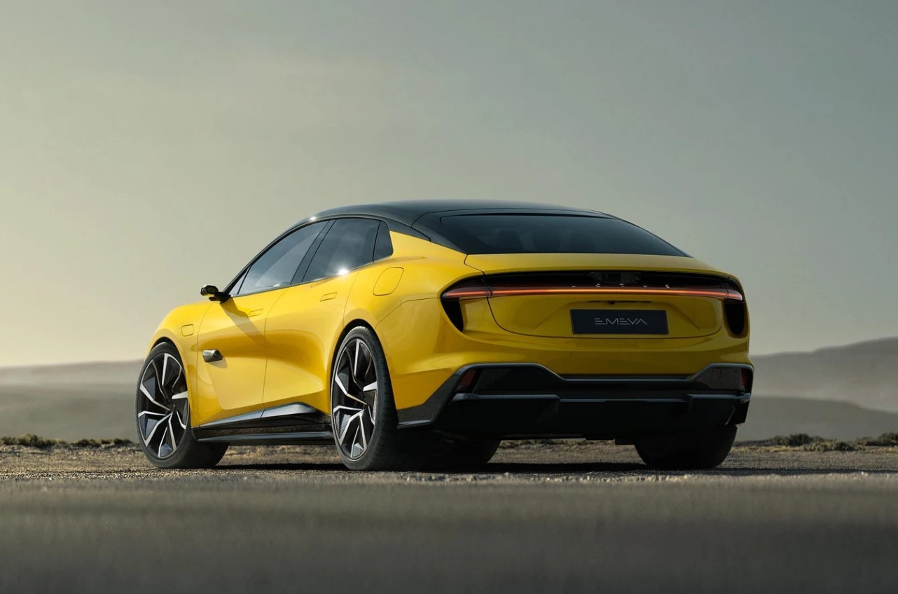 Lotus Emeya tył