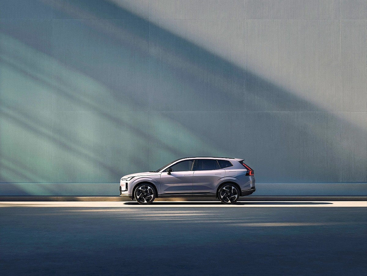 Volvo XC70_2027