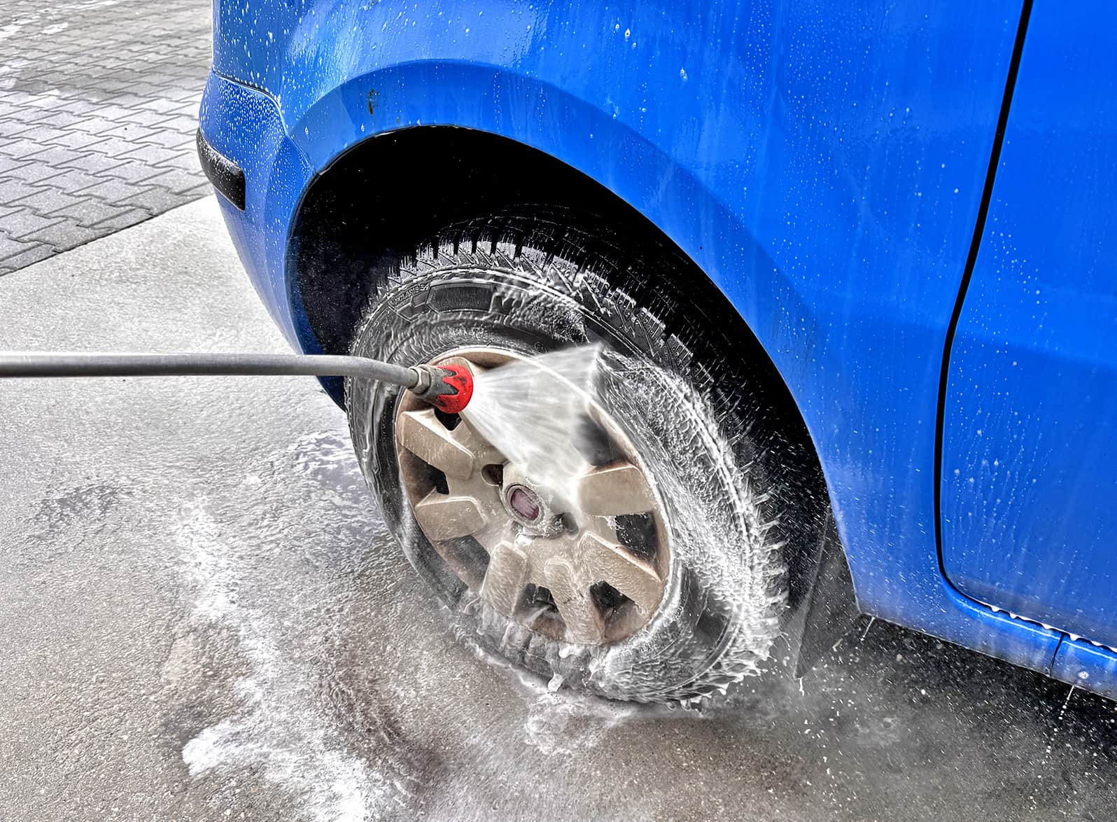 autoland-plyn-do-felg-test-mycie-kolpakow-4