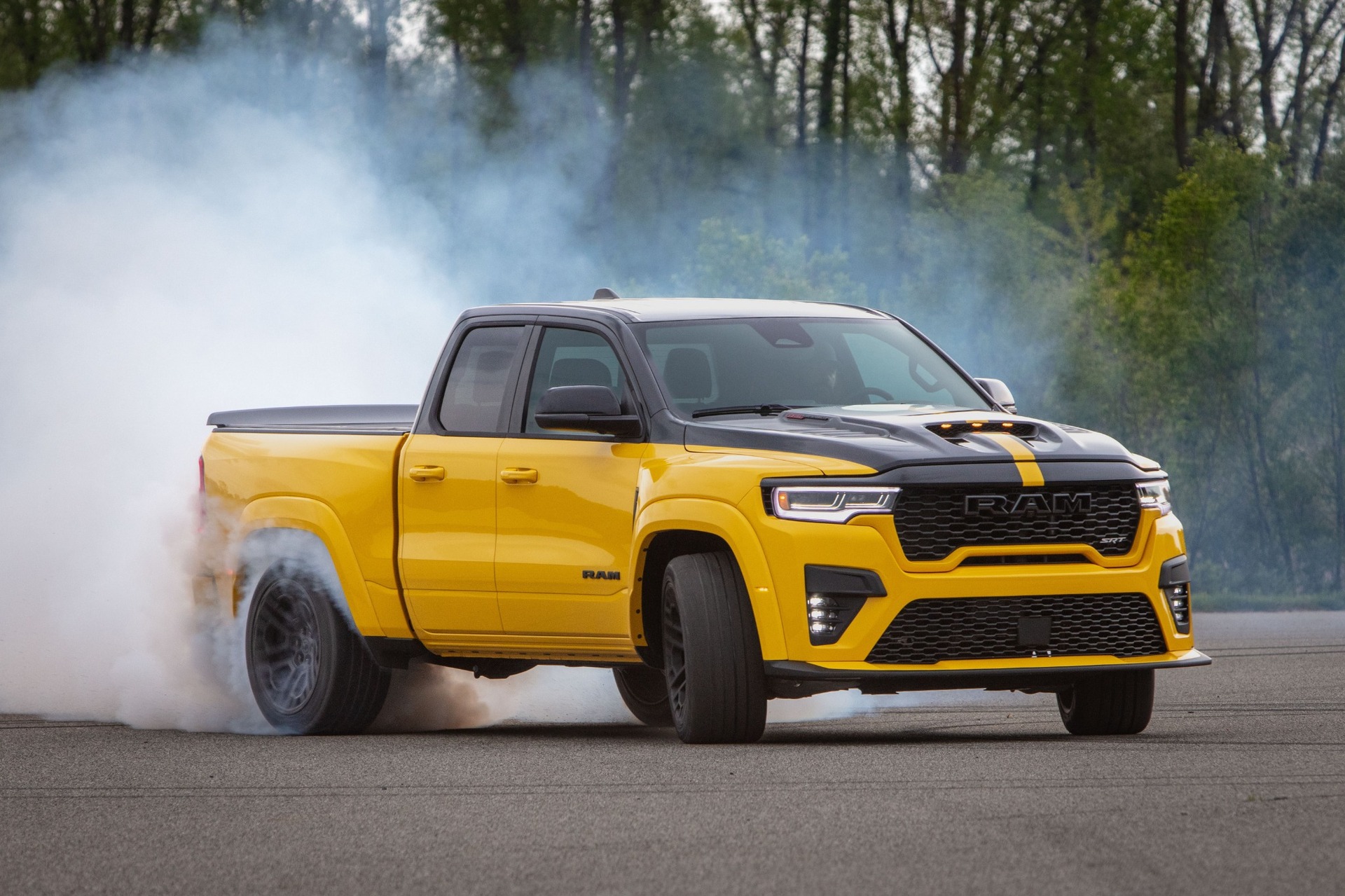 ram-1500-rumble-bee-track