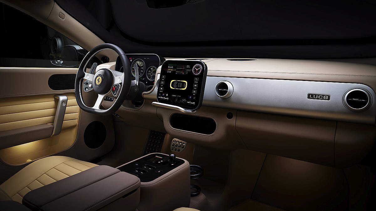 Ferrari Luce (9)