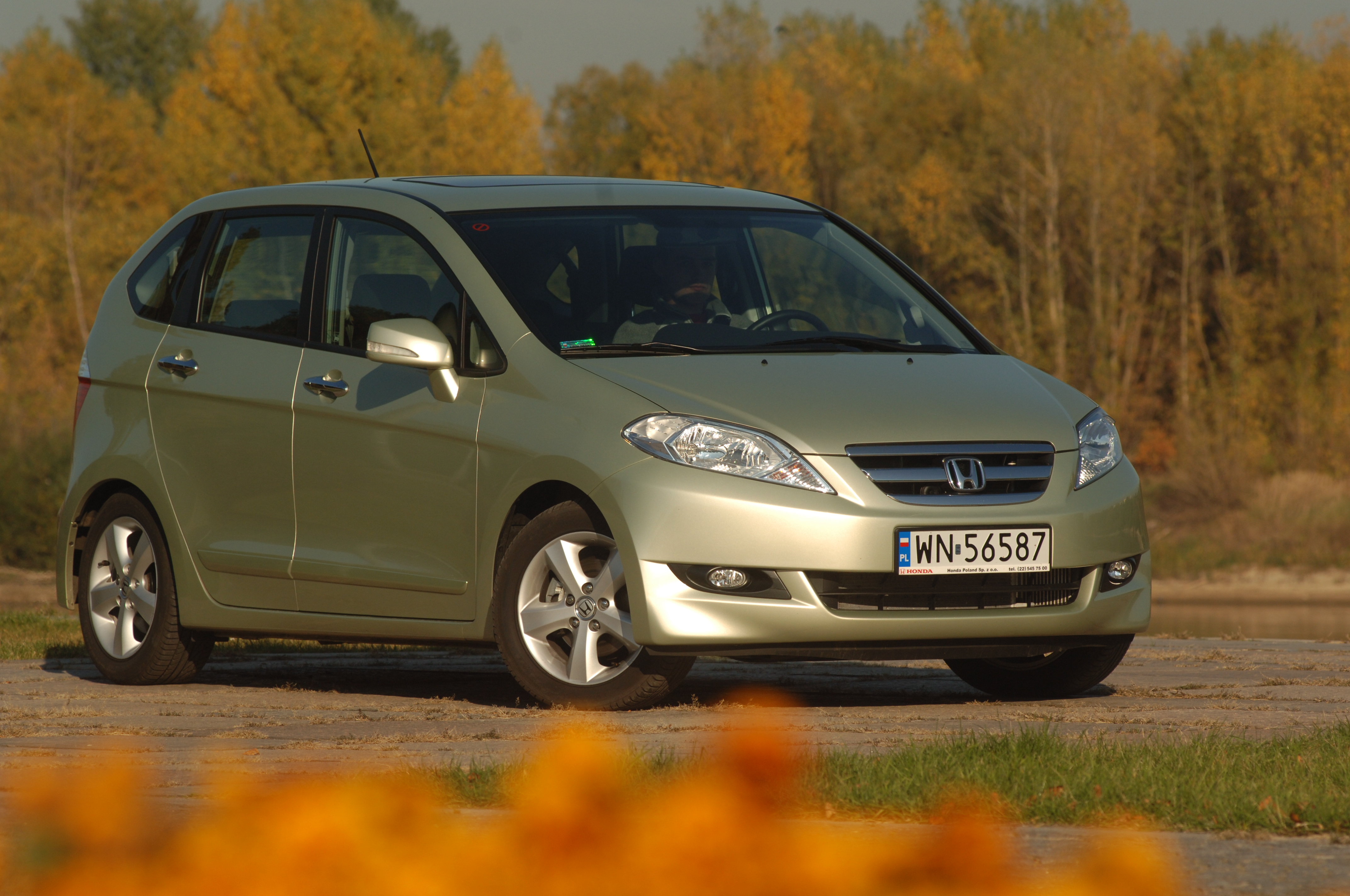 Honda-FRV