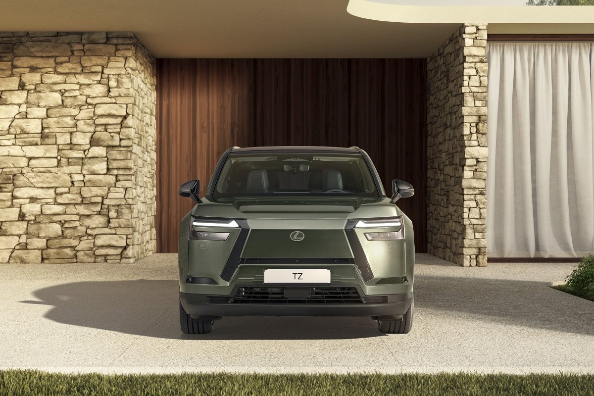 Lexus ma nowy salon na kołach. TZ mierzy ponad 5 m długości i zabierze 6 osób w podróż