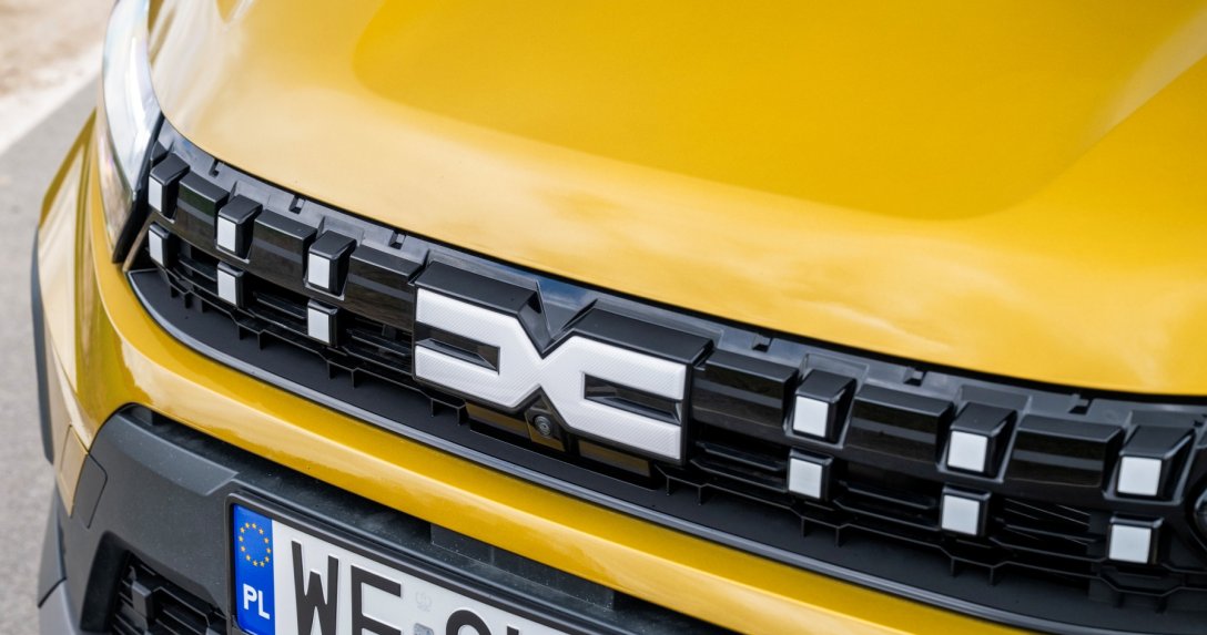 Dacia Sandero przód