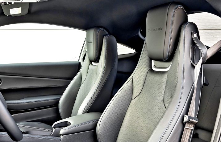 Honda Prelude e:HEV Advance – fotele z przodu