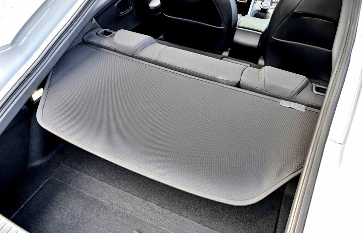 Honda Prelude e:HEV Advance – bagażnik, roleta