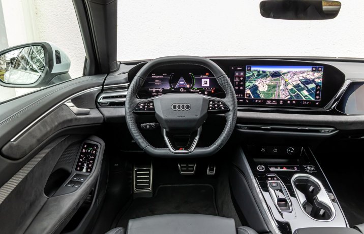 Audi A6 Avant - kokpit