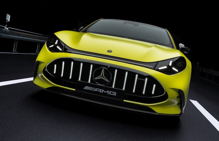 2026 Mercedes-AMG 4-drzwiowe Coupe