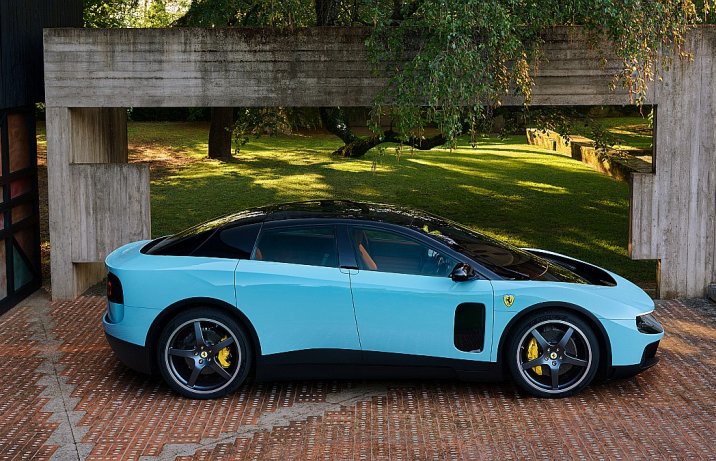 Ferrari Luce