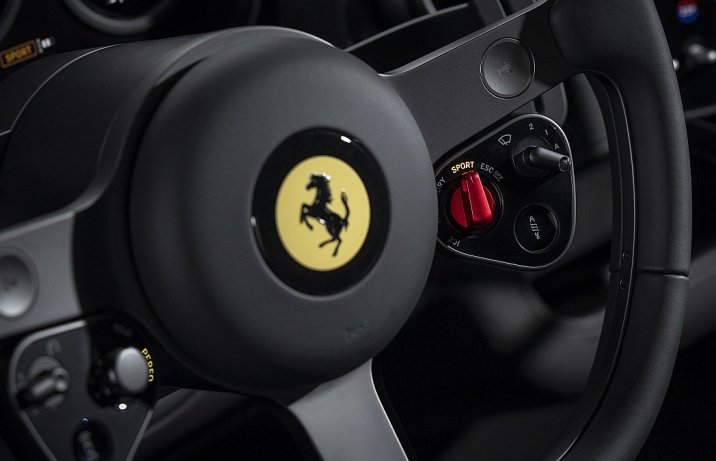 Ferrari Luce