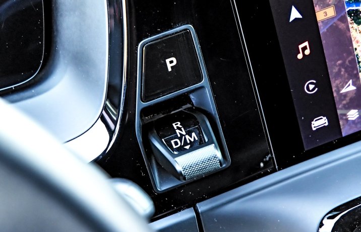 Porsche Panamera 4 E-Hybrid – dźwignia automat