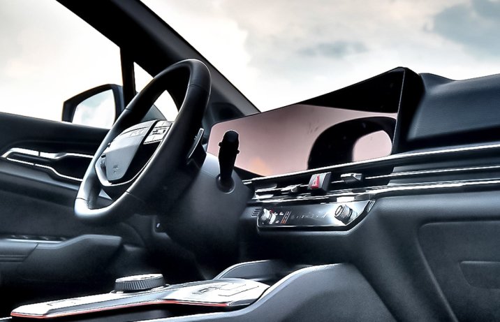 Kia Sportage – zakrzywiony ekran