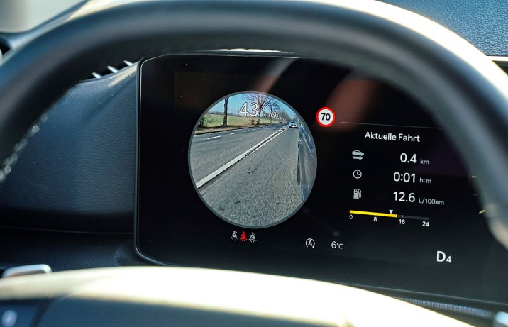 Kia Sportage - podgląd martwej strefy