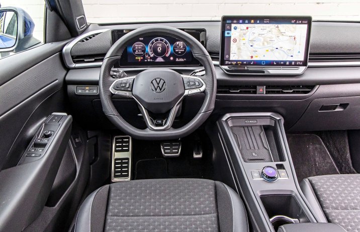 Volkswagen T-Roc - kokpit
