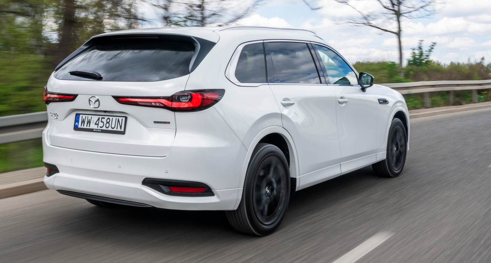 mazda-cx-80-tyl