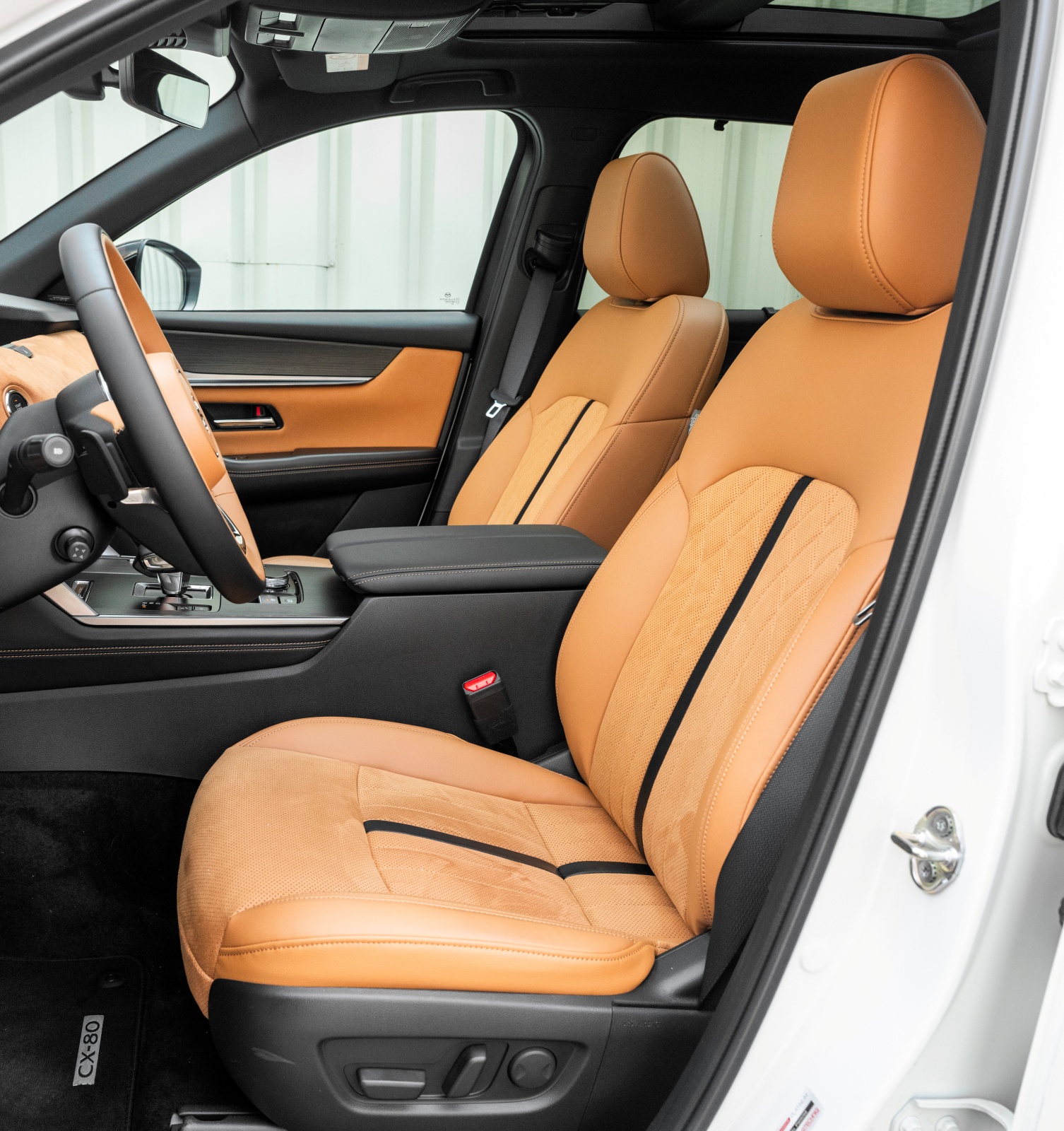 mazda-cx-80-fotele