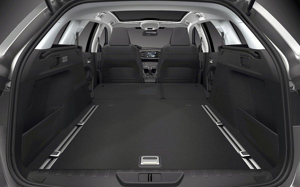 Peugeot 308 SW_02