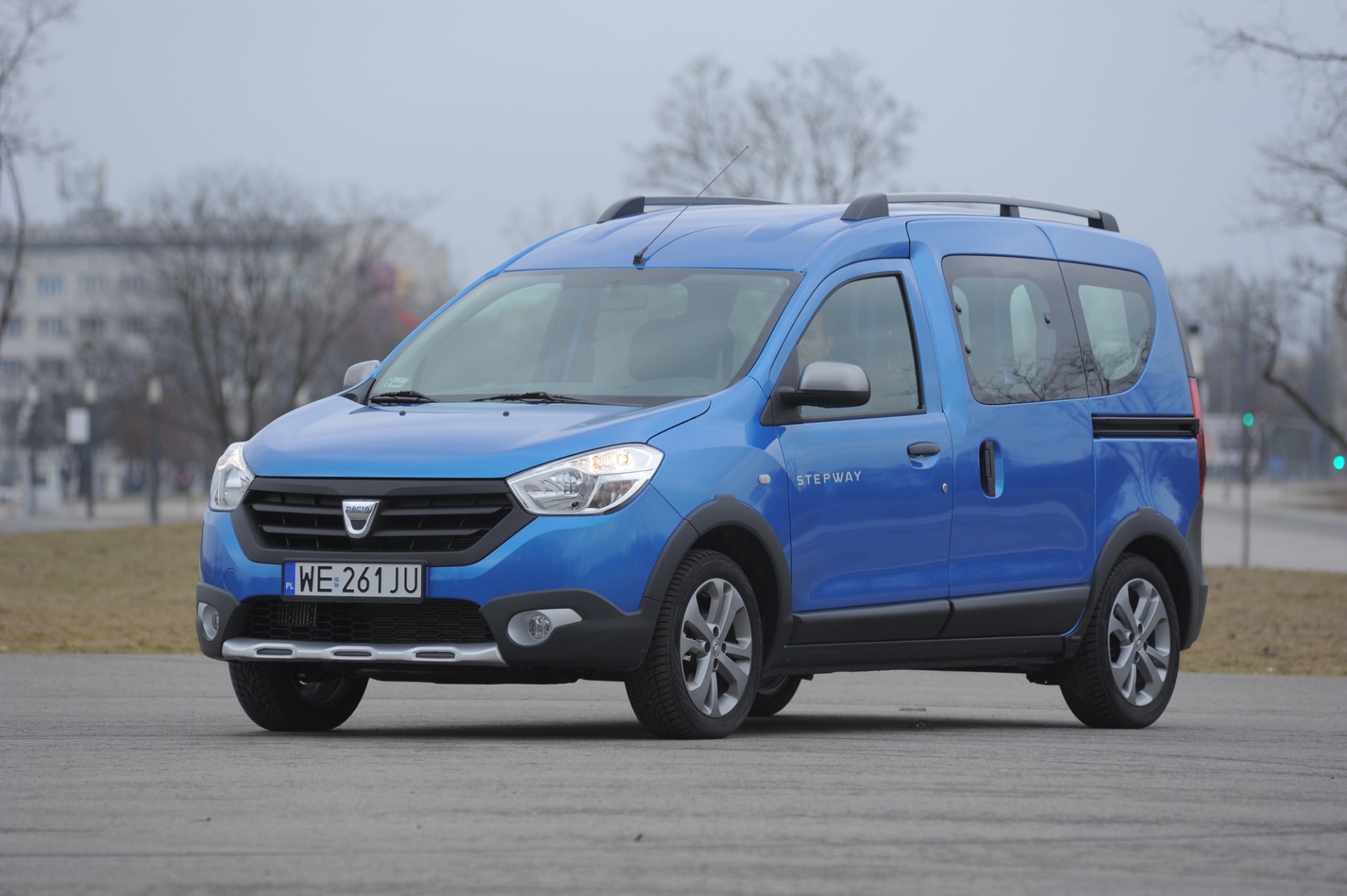 dacia-dokker-uzywany-kombivan-przod