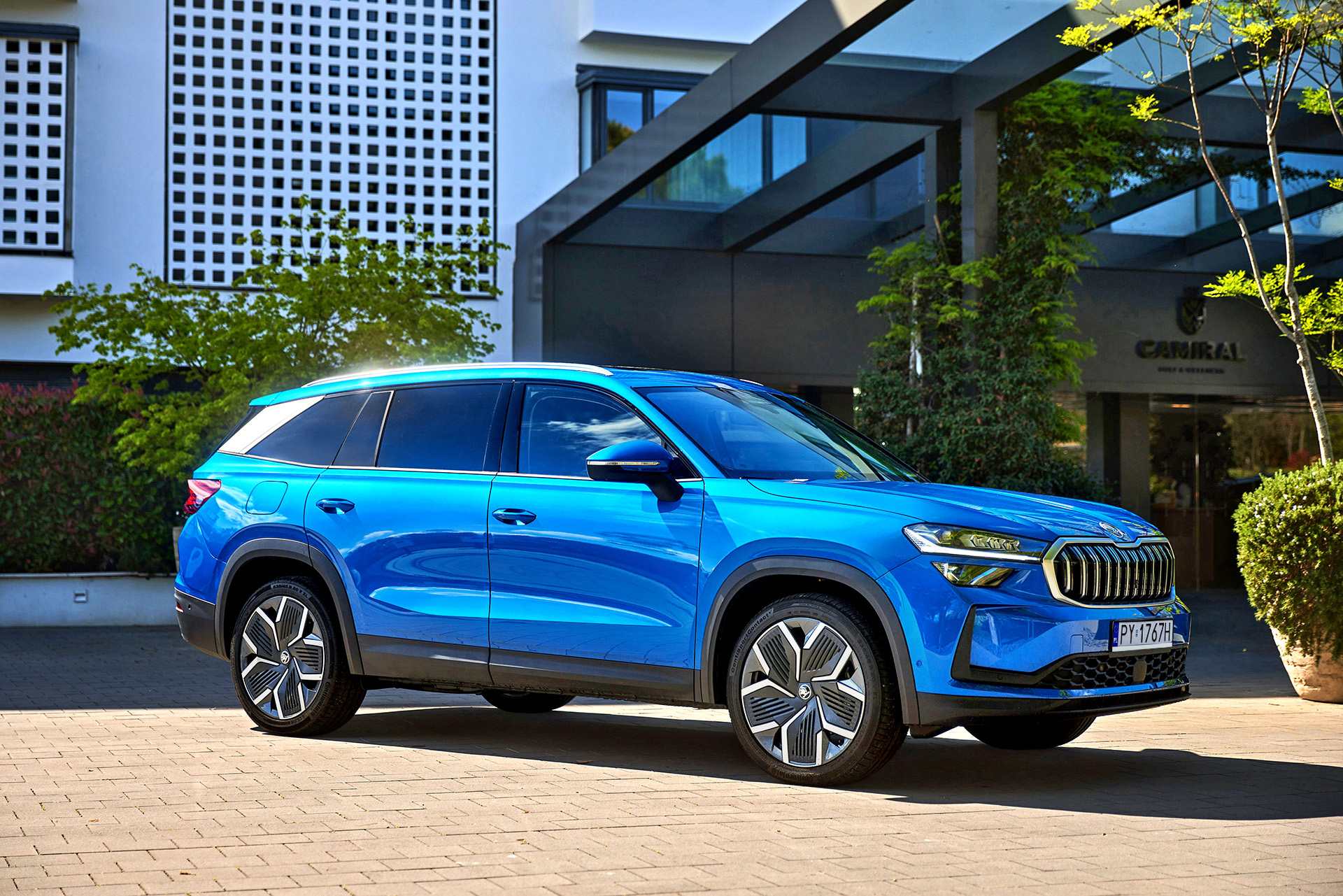 skoda-kodiaq-drive-przod-bok