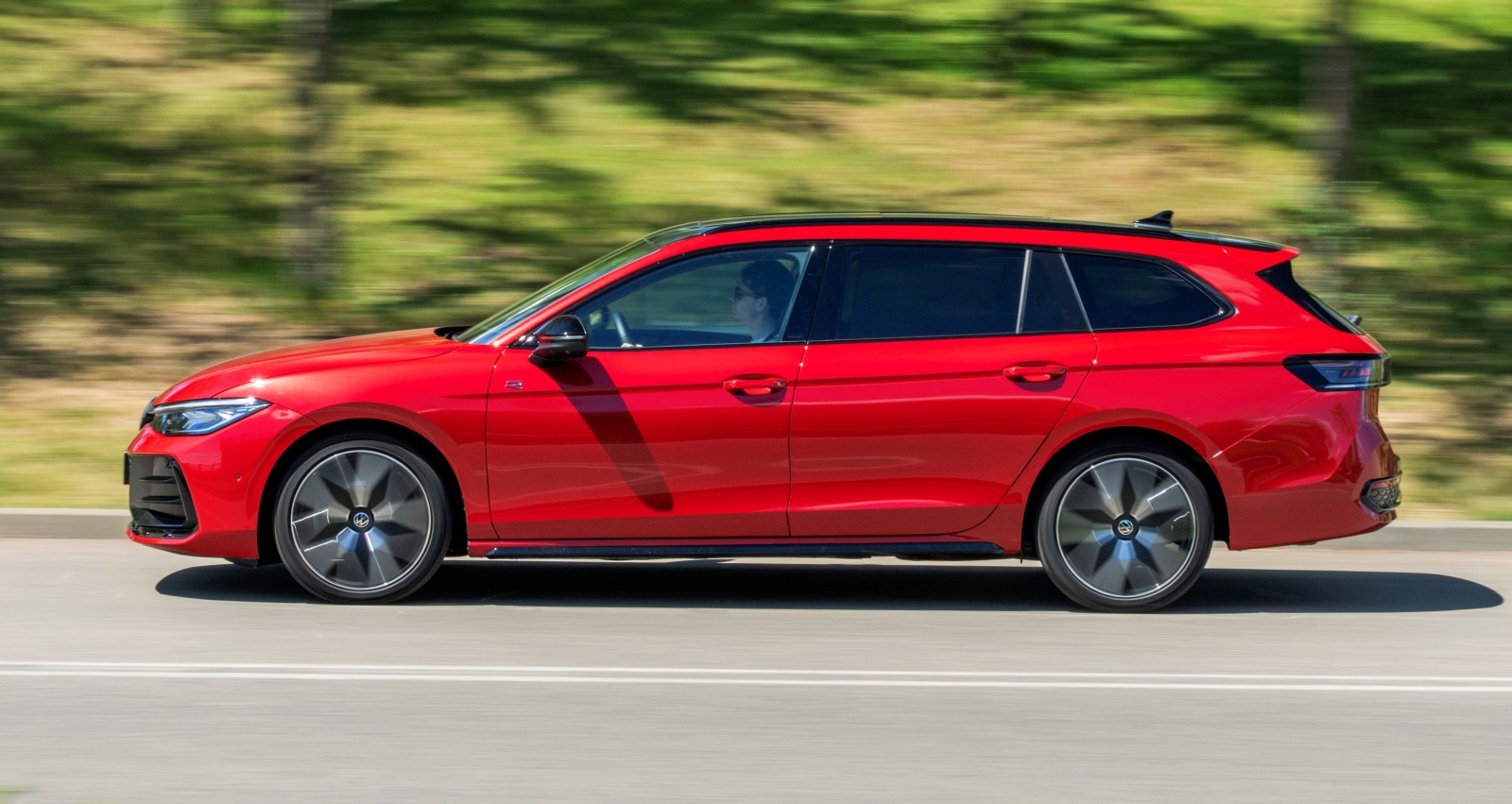 volkswagen-passat-bok