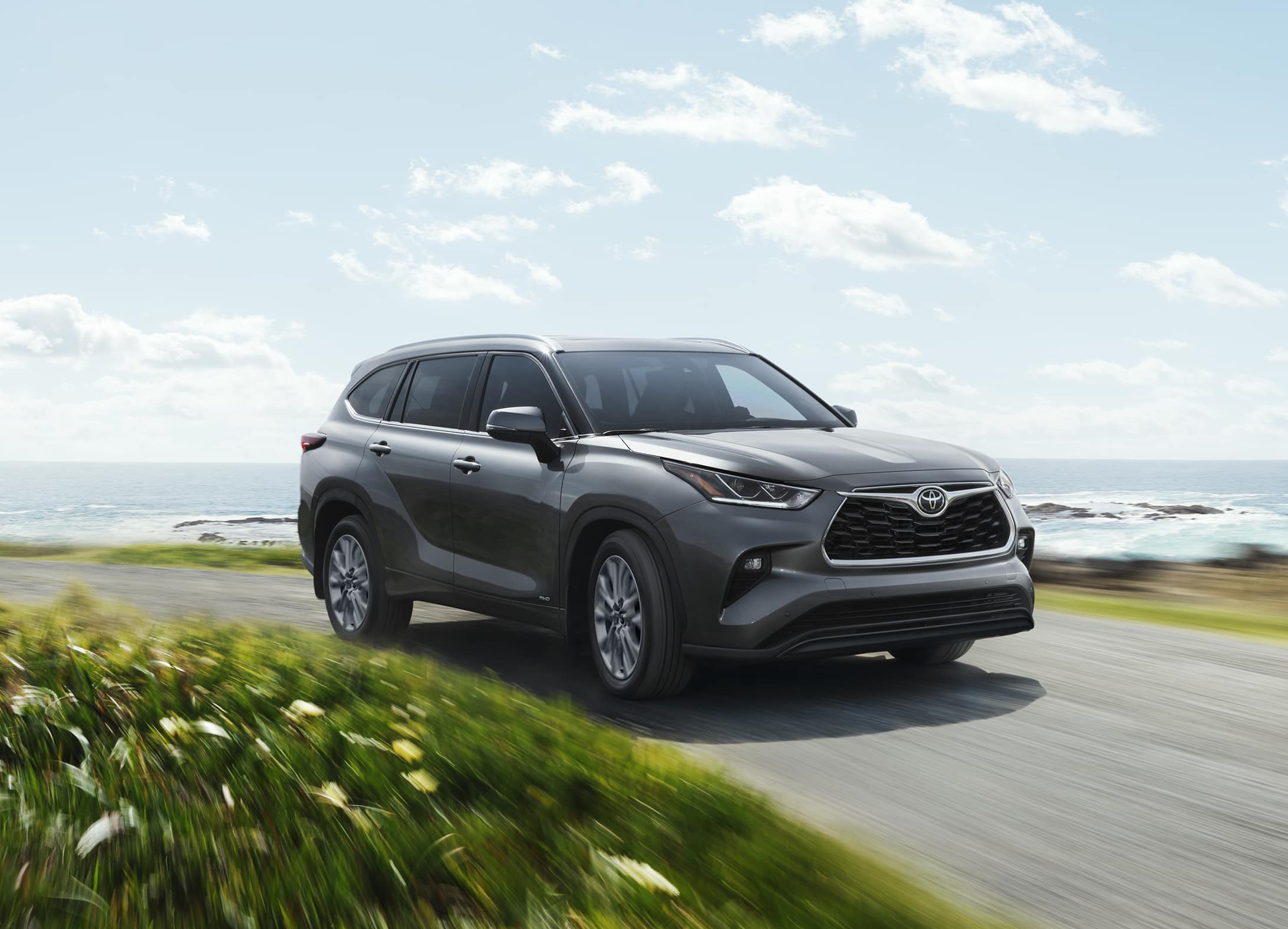 Toyota-Highlander-Hybrid-przod