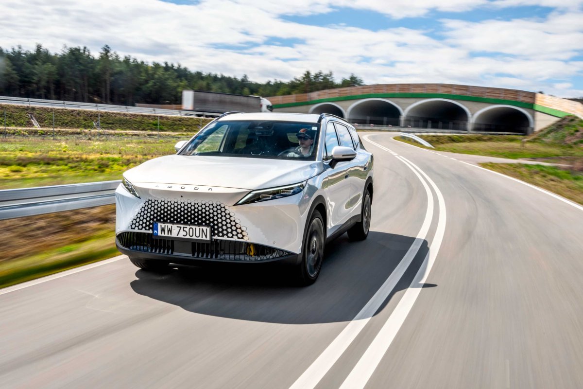 Omoda 7 Super Hybrid – czy powtórzy sukces „piątki”? | TEST