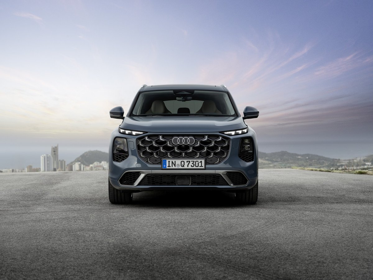 Nowe Audi Q7 idzie pod prąd. Na start tylko diesel 3.0 V6 TDI