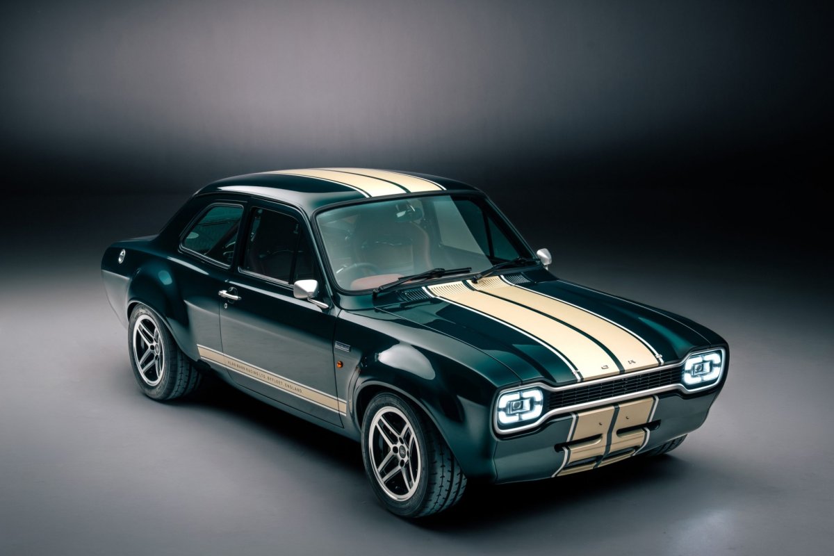 Ford Escort Mk1 RS wraca jako nowe auto. Może mieć choćby 330 KM i kręcić się do 10 000 obr./min