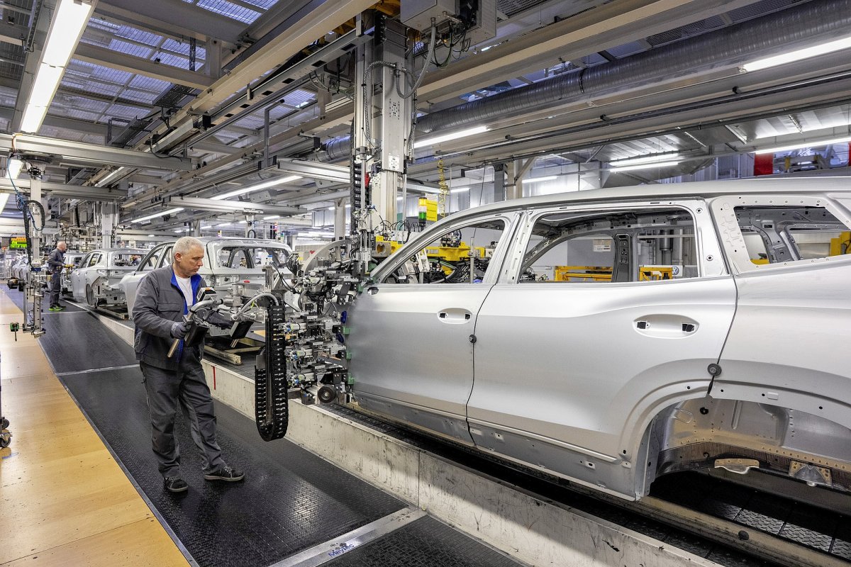 Volkswagen tnie etaty i upraszcza ofertę. Do końca 2026 roku zniknie 19 tys. miejsc pracy