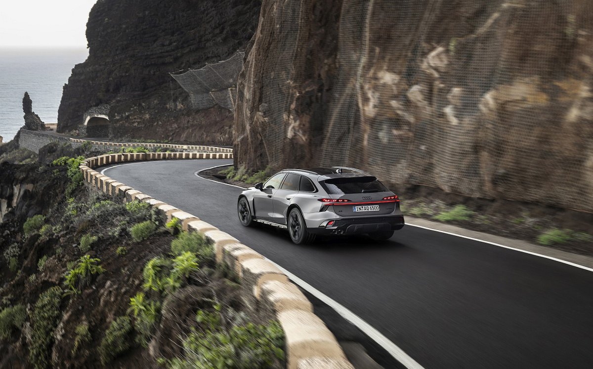 Najbardziej uniwersalny wariant Audi A6 powraca. Allroad po raz pierwszy z hybrydą plug-in