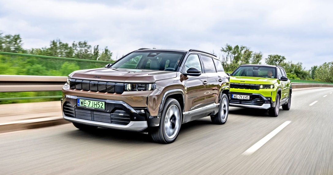 Jeep compass BEV i MHEV w trakcie jazdy