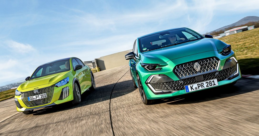 Peugeot 208 kontra Renault Clio. Dwa miejskie hatchbacki, dwa różne napędy | PORÓWNANIE