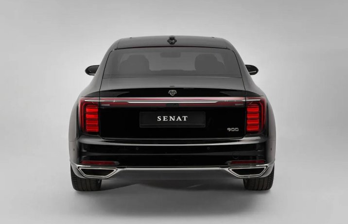Senat 900