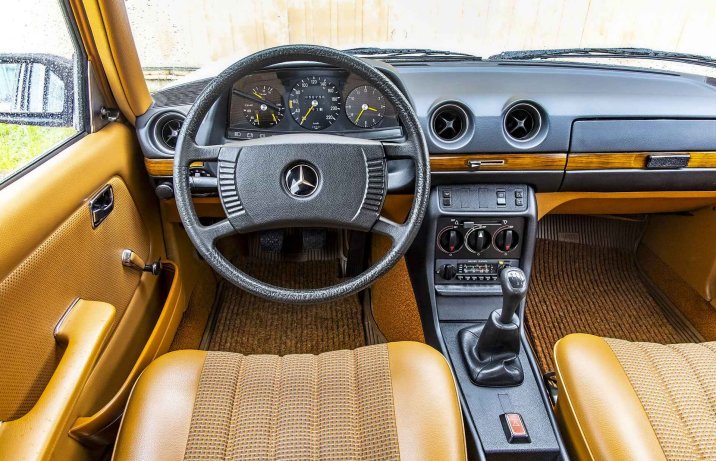 Mercedes 280 TE (S123) – wnętrze, kokpit