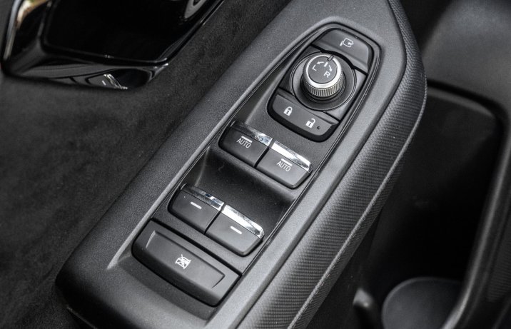 Subaru Forester - panel szyb