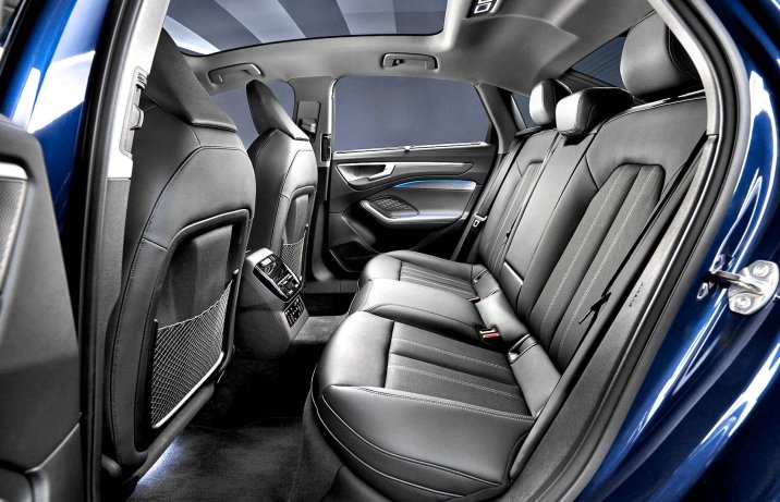Nowe Audi A6 – wnętrze, kanapa