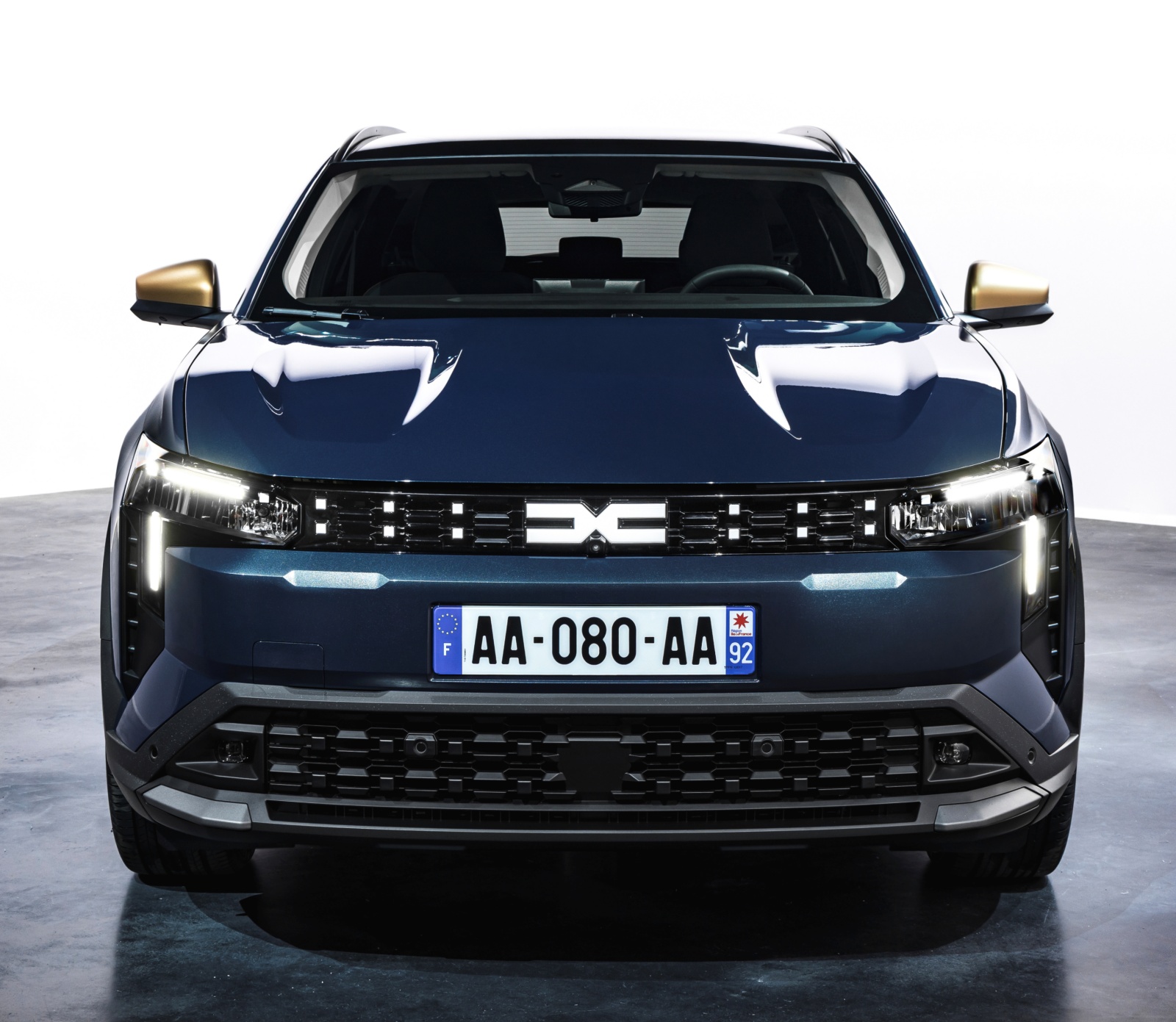 dacia-striker-przod-1