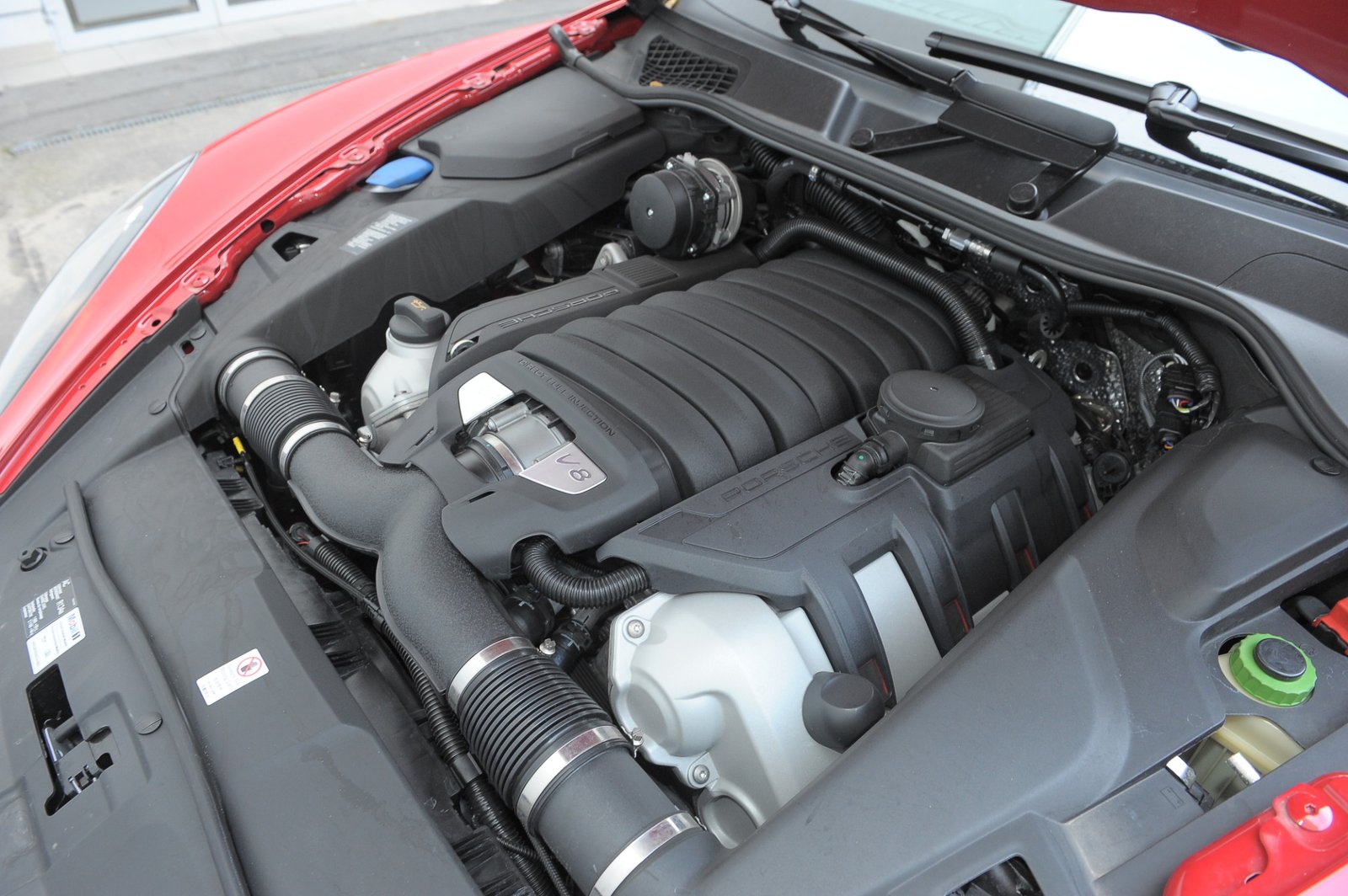 porsche-cayenne-ii-silnik-4-8-v8