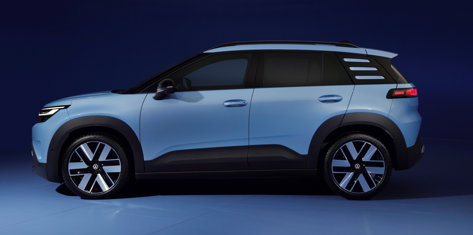 volkswagen-id-cross-bok
