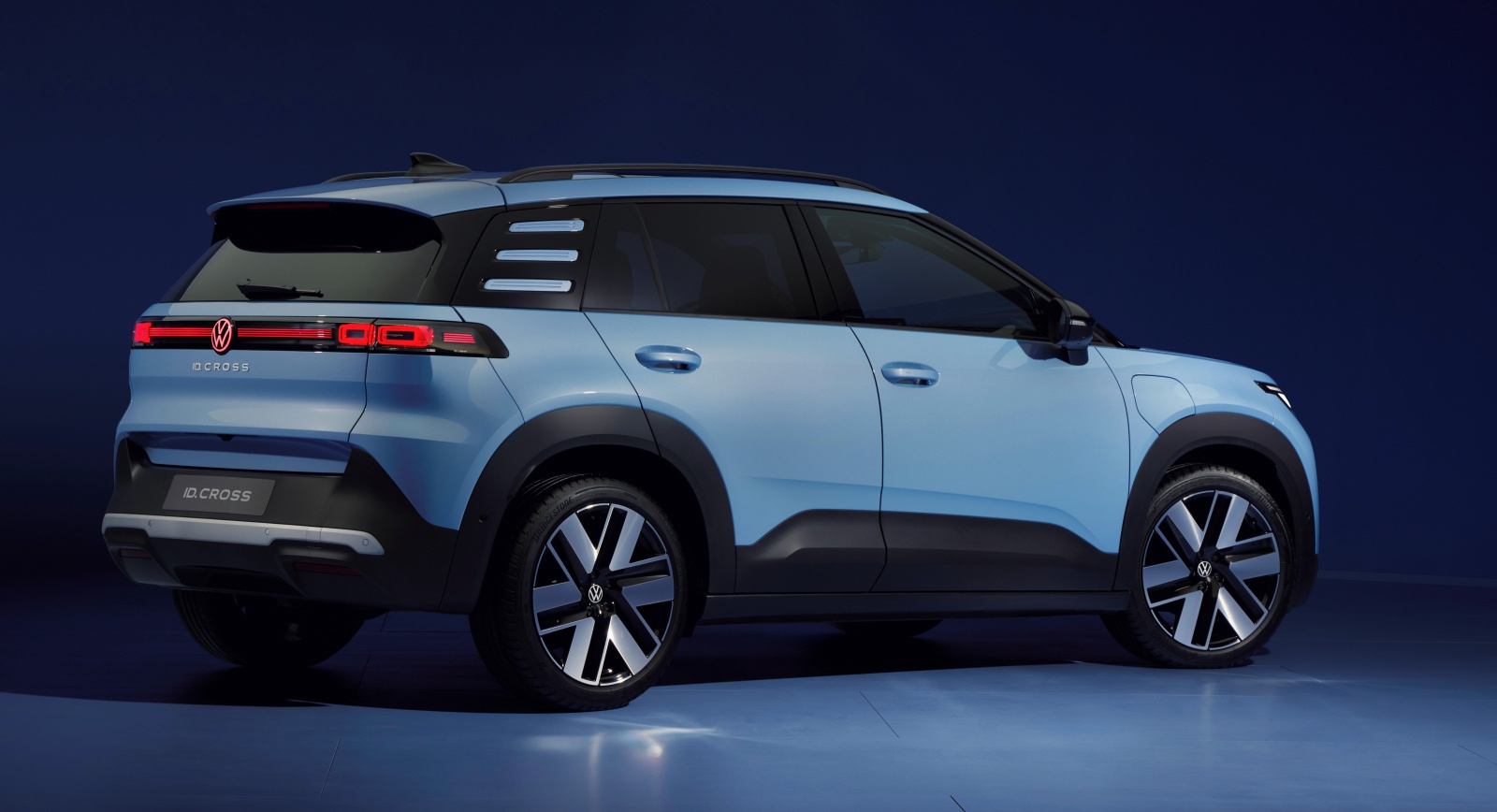 volkswagen-id-cross-tyl